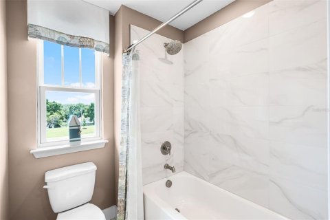 Casa en venta en Apopka, Florida, 5 dormitorios, 269.42 m2 № 2211166 - foto 19