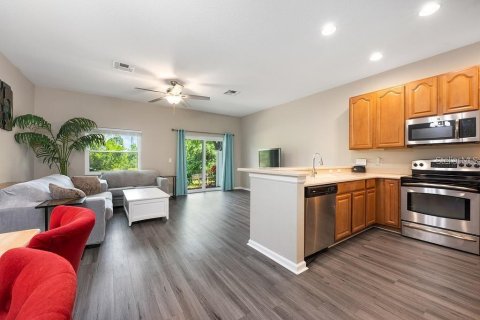 Townhouse in Orlando, Florida 3 bedrooms, 148.46 sq.m. № 1793686 - photo 10