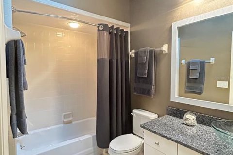 House in Winter Haven, Florida 2 bedrooms, 127.09 sq.m. № 1869396 - photo 21