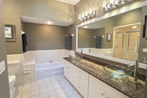 House in Winter Haven, Florida 2 bedrooms, 127.09 sq.m. № 1869396 - photo 18