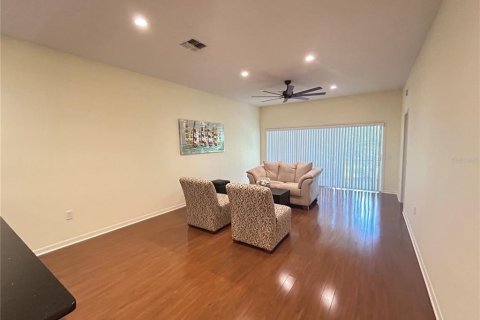 House in Winter Haven, Florida 2 bedrooms, 127.09 sq.m. № 1869396 - photo 15
