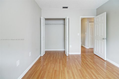 Casa en venta en Pembroke Pines, Florida, 4 dormitorios, 186.83 m2 № 1782061 - foto 21