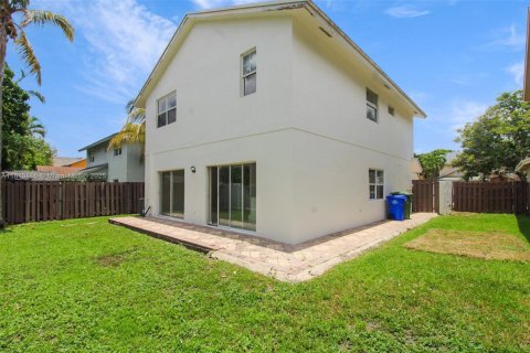 Casa en venta en Pembroke Pines, Florida, 4 dormitorios, 186.83 m2 № 1782061 - foto 29