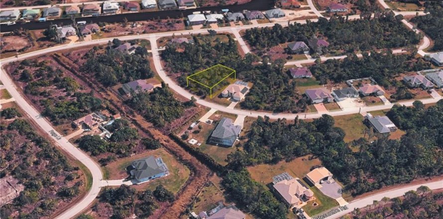 Land in Port Charlotte, Florida № 2259478