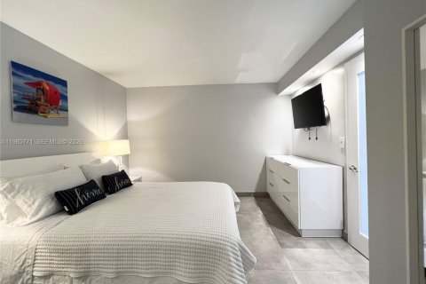 Снять в аренду кондоминиум в Майами, Флорида 2 спальни, 99.13м2, № 2043471 - фото 17