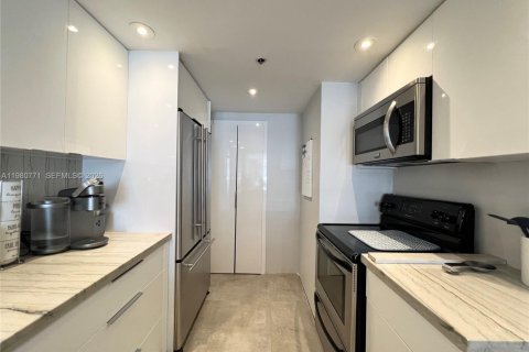 Снять в аренду кондоминиум в Майами, Флорида 2 спальни, 99.13м2, № 2043471 - фото 8