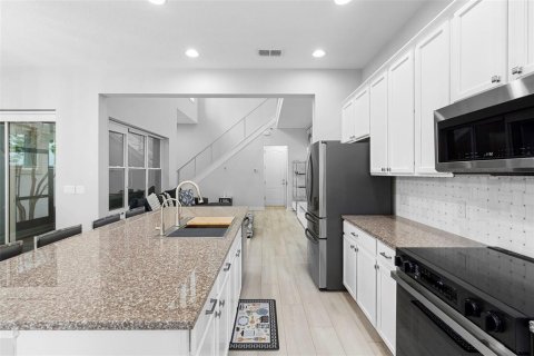 Townhouse in Orlando, Florida 3 bedrooms, 169.64 sq.m. № 1750840 - photo 11