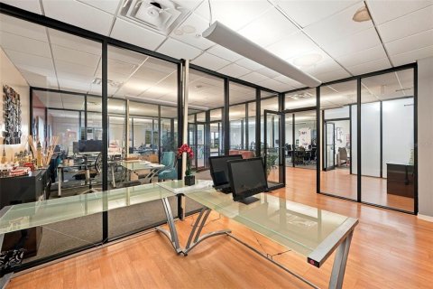 Immobilier commercial à louer à Orlando, Floride: 202.53 m2 № 2431892 - photo 27