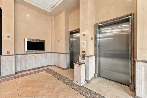 Immobilier commercial à louer à Orlando, Floride: 202.53 m2 № 2431892 - photo 11