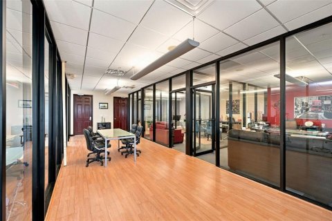 Immobilier commercial à louer à Orlando, Floride: 202.53 m2 № 2431892 - photo 23