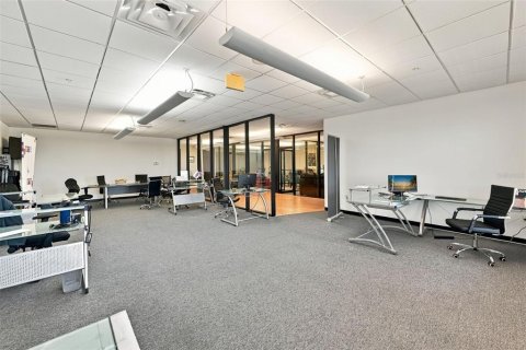Immobilier commercial à louer à Orlando, Floride: 202.53 m2 № 2431892 - photo 30
