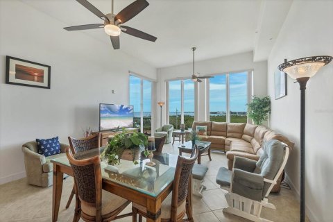 Condominio en alquiler en Englewood, Florida, 3 dormitorios, 156.63 m2 № 1915307 - foto 18