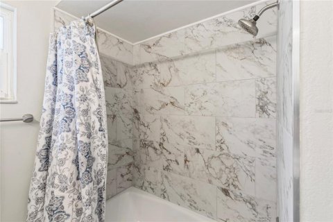 Купить виллу или дом в Сент-Питерсберг, Флорида 6 комнат, 165.55м2, № 2424297 - фото 24