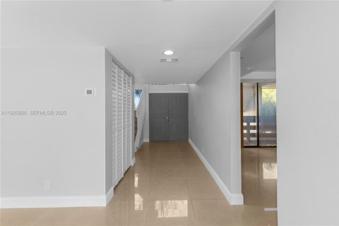 Купить кондоминиум в Плантация, Флорида 3 спальни, 170.94м2, № 1986450 - фото 19