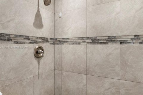 Купить кондоминиум в Плантация, Флорида 3 спальни, 170.94м2, № 1986450 - фото 21