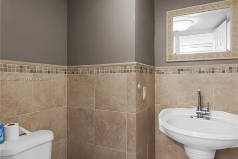 Купить кондоминиум в Плантация, Флорида 3 спальни, 170.94м2, № 1986450 - фото 20