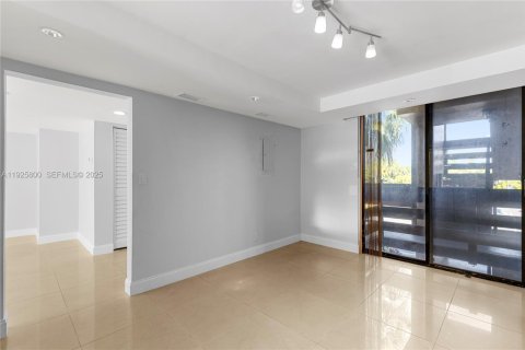 Купить кондоминиум в Плантация, Флорида 3 спальни, 170.94м2, № 1986450 - фото 25