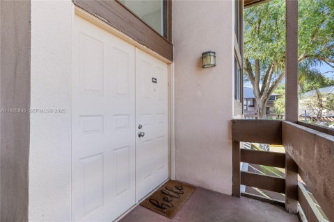 Купить кондоминиум в Плантация, Флорида 3 спальни, 170.94м2, № 1986450 - фото 1