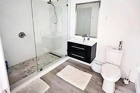 Villa ou maison à louer à Fort Lauderdale, Floride: 3 chambres, 266.72 m2 № 2259968 - photo 11