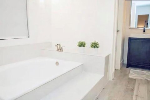 Villa ou maison à louer à Fort Lauderdale, Floride: 3 chambres, 266.72 m2 № 2259968 - photo 7