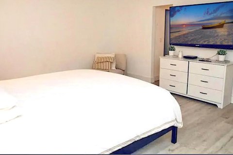 Villa ou maison à louer à Fort Lauderdale, Floride: 3 chambres, 266.72 m2 № 2259968 - photo 6