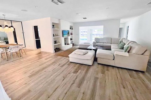 Villa ou maison à louer à Fort Lauderdale, Floride: 3 chambres, 266.72 m2 № 2259968 - photo 4