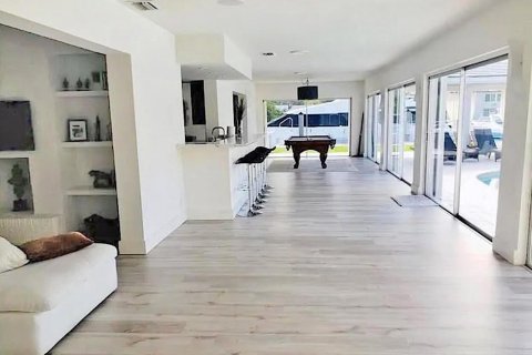 Villa ou maison à louer à Fort Lauderdale, Floride: 3 chambres, 266.72 m2 № 2259968 - photo 5