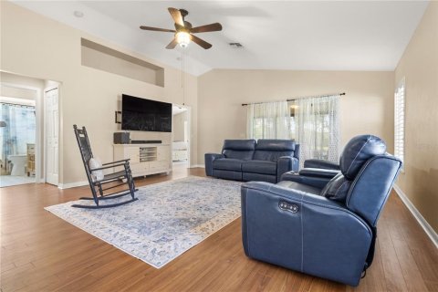 Villa ou maison à vendre à Spring Hill, Floride: 2 chambres, 118.26 m2 № 2149270 - photo 11