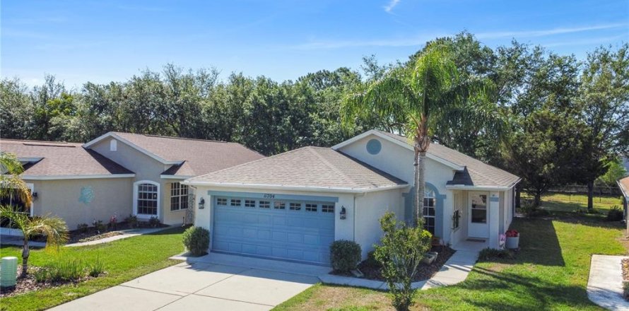 Villa ou maison à Spring Hill, Floride 2 chambres, 118.26 m2 № 2149270