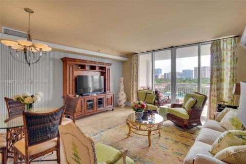 Купить кондоминиум в Бей-Харбор-Айлендс, Флорида 2 спальни, 140.1м2, № 2051702 - фото 7