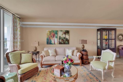 Купить кондоминиум в Бей-Харбор-Айлендс, Флорида 2 спальни, 140.1м2, № 2051702 - фото 9