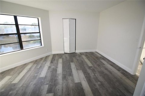 Condominio en alquiler en Orlando, Florida, 2 dormitorios, 76.18 m2 № 2408537 - foto 14