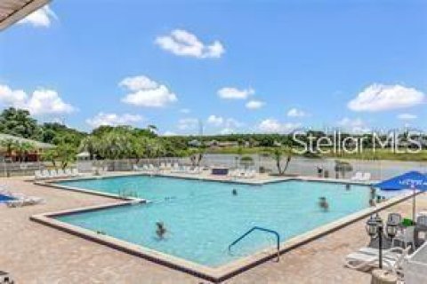 Condominio en alquiler en Orlando, Florida, 2 dormitorios, 76.18 m2 № 2408537 - foto 18