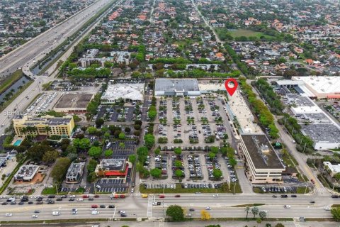 Immobilier commercial à vendre à Miami, Floride № 2047713 - photo 18