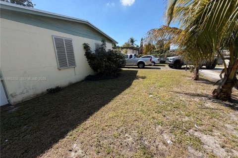 Купить виллу или дом в Майами, Флорида 3 спальни, 108.32м2, № 2026945 - фото 5