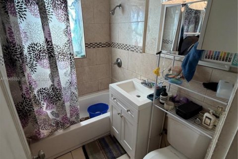 Купить виллу или дом в Майами, Флорида 3 спальни, 108.32м2, № 2026945 - фото 24