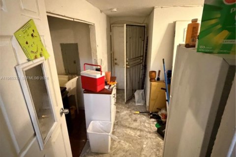 Купить виллу или дом в Майами, Флорида 3 спальни, 108.32м2, № 2026945 - фото 26