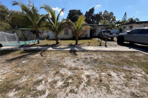 Купить виллу или дом в Майами, Флорида 3 спальни, 108.32м2, № 2026945 - фото 2