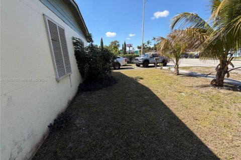 Купить виллу или дом в Майами, Флорида 3 спальни, 108.32м2, № 2026945 - фото 8