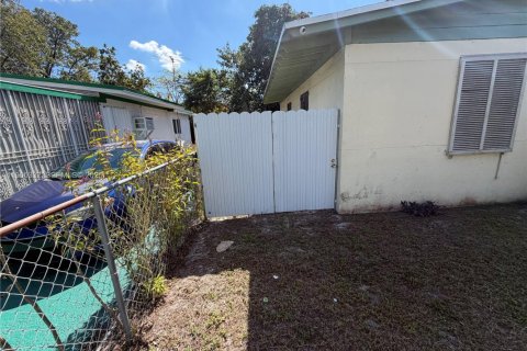 Купить виллу или дом в Майами, Флорида 3 спальни, 108.32м2, № 2026945 - фото 6