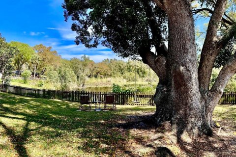 Villa ou maison à vendre à Tampa, Floride: 3 chambres, 166.3 m2 № 2055607 - photo 2