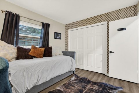 House in Tampa, Florida 3 bedrooms, 166.3 sq.m. № 2055607 - photo 15