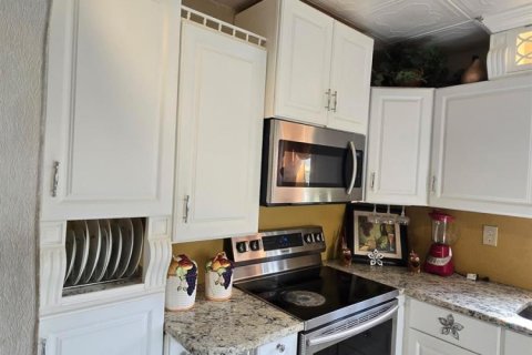 Condo in Pompano Beach, Florida, 2 bedrooms № 2081611 - photo 4