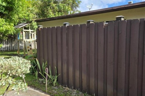 Condo in Pompano Beach, Florida, 2 bedrooms № 2081611 - photo 18