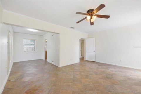 Casa en venta en Winter Park, Florida, 3 dormitorios, 140.1 m2 № 2216985 - foto 10