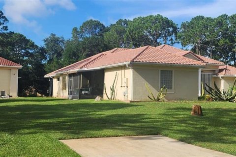 House in Mims, Florida 4 bedrooms, 260.03 sq.m. № 1838177 - photo 2