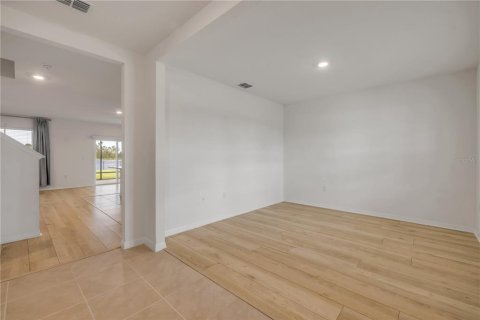 Villa ou maison à louer à New Smyrna Beach, Floride: 5 chambres, 248.42 m2 № 2406820 - photo 5