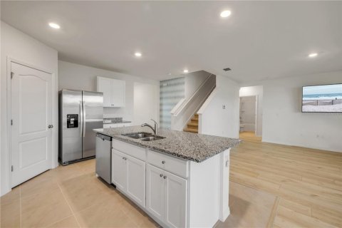 Villa ou maison à louer à New Smyrna Beach, Floride: 5 chambres, 248.42 m2 № 2406820 - photo 13