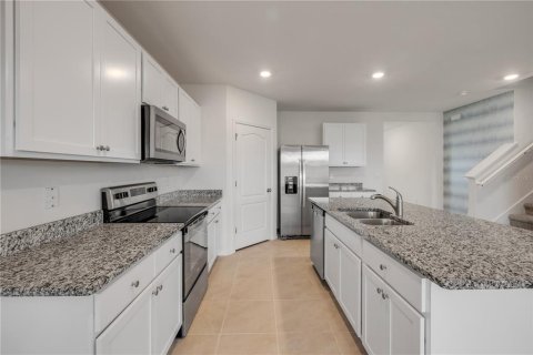 Villa ou maison à louer à New Smyrna Beach, Floride: 5 chambres, 248.42 m2 № 2406820 - photo 12