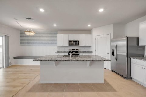 Villa ou maison à louer à New Smyrna Beach, Floride: 5 chambres, 248.42 m2 № 2406820 - photo 11